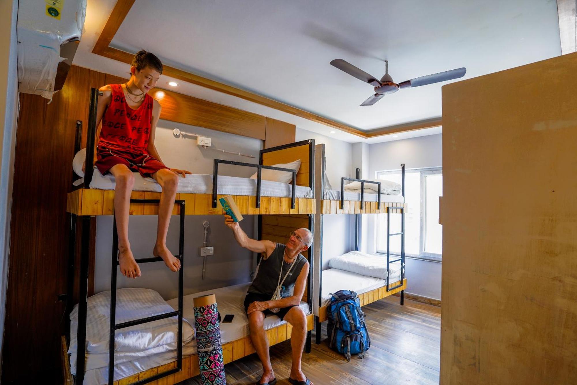 הוסטל Hide-In Rishikesh, Laxman Jhula מראה חיצוני תמונה